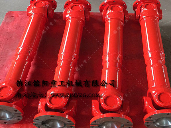 新式整體叉頭式萬(wàn)向聯(lián)軸器是冶金、軋鋼等機(jī)械設(shè)備的優(yōu)選傳動(dòng)件-萬(wàn)向聯(lián)軸器